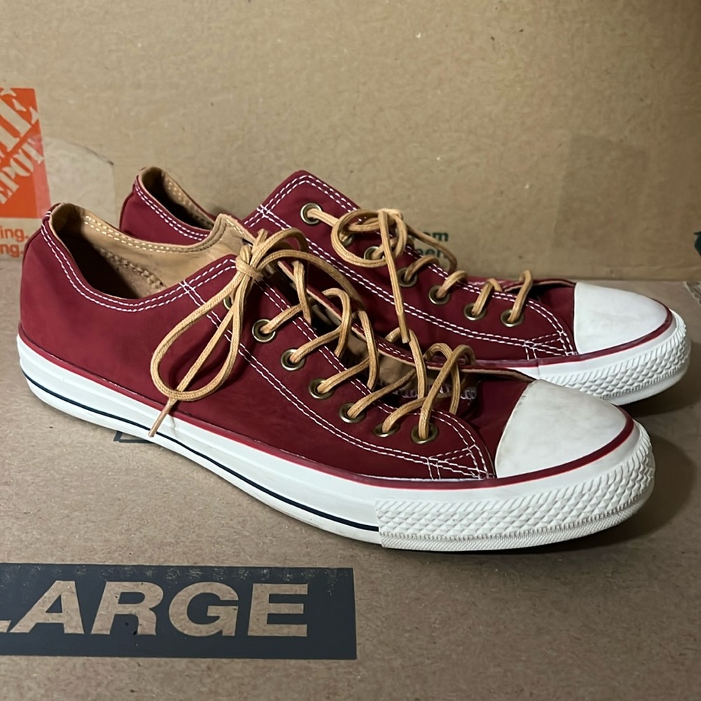 Men’s converse